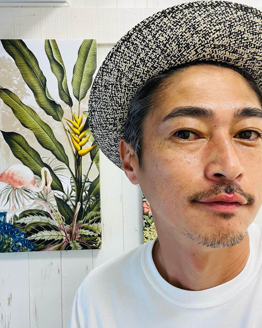 窪塚洋介のインスタグラム：「またまた @biotopeclinic にて、 デコ古傷の治療して頂きますた。  酔うと傷が赤く出てきて、 そこに紙幣を入金しようとする輩がいるので。  苅部先生、いつもお心遣いありがとうございますm(_ _)m」