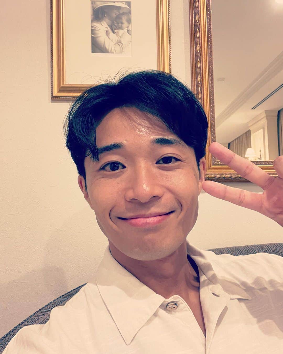 shojiのインスタグラム：「久し振りに髪切れたー🙋‍♂️ さっぱりしたー🕺🏼  音楽の日とLUCKY FESはフレッシュshojiでお届けしま〜す🫡 いぇい🔥  #stkgz #シッキン #シットキングス #持田将史　#散髪の喜び　 #夏は本当は坊主がいい」