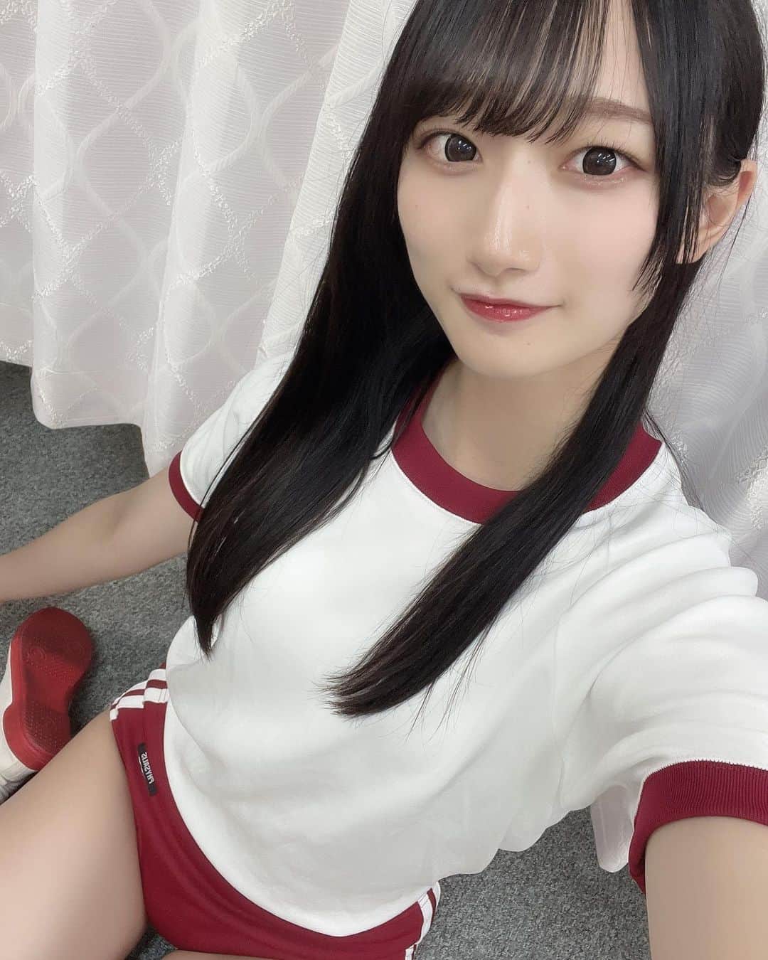 信野樹奈のインスタグラム：「今日は体操服🏐  #アイドル #idol #グラビア #撮影会 #ブルマ #体操服 #黒髪 #japan #japaneseidol #北海道」