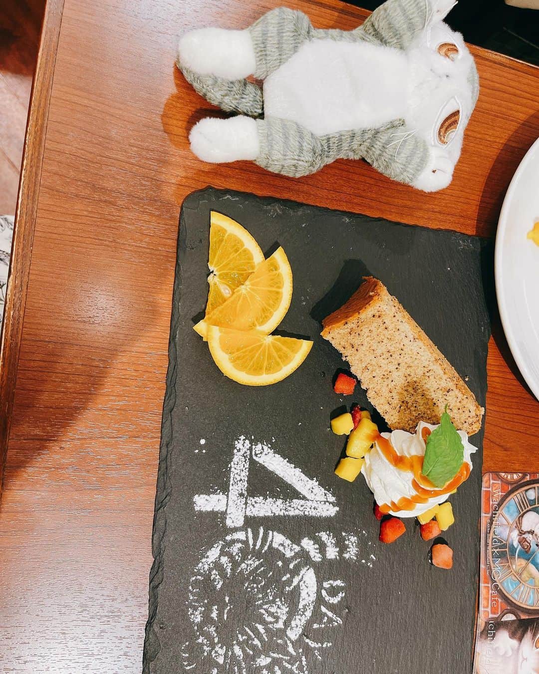 前田佳織里さんのインスタグラム写真 - (前田佳織里Instagram)「ダヤン展 白城なおちゃんと行ってきたよ！ 楽しかった〜！✨  ラジオドラマ『ダヤンと霧の竜』風の結び目 役で出演させていただきますのでお楽しみに☺️ 小さい頃から身近にあった猫のダヤンに関われるなんて幸せだあ🍀 コラボカフェも美味しかった🐱  #猫のダヤン #わちふぃーるど  #コラボカフェ #カフェ」7月11日 15時30分 - maedakaori_official