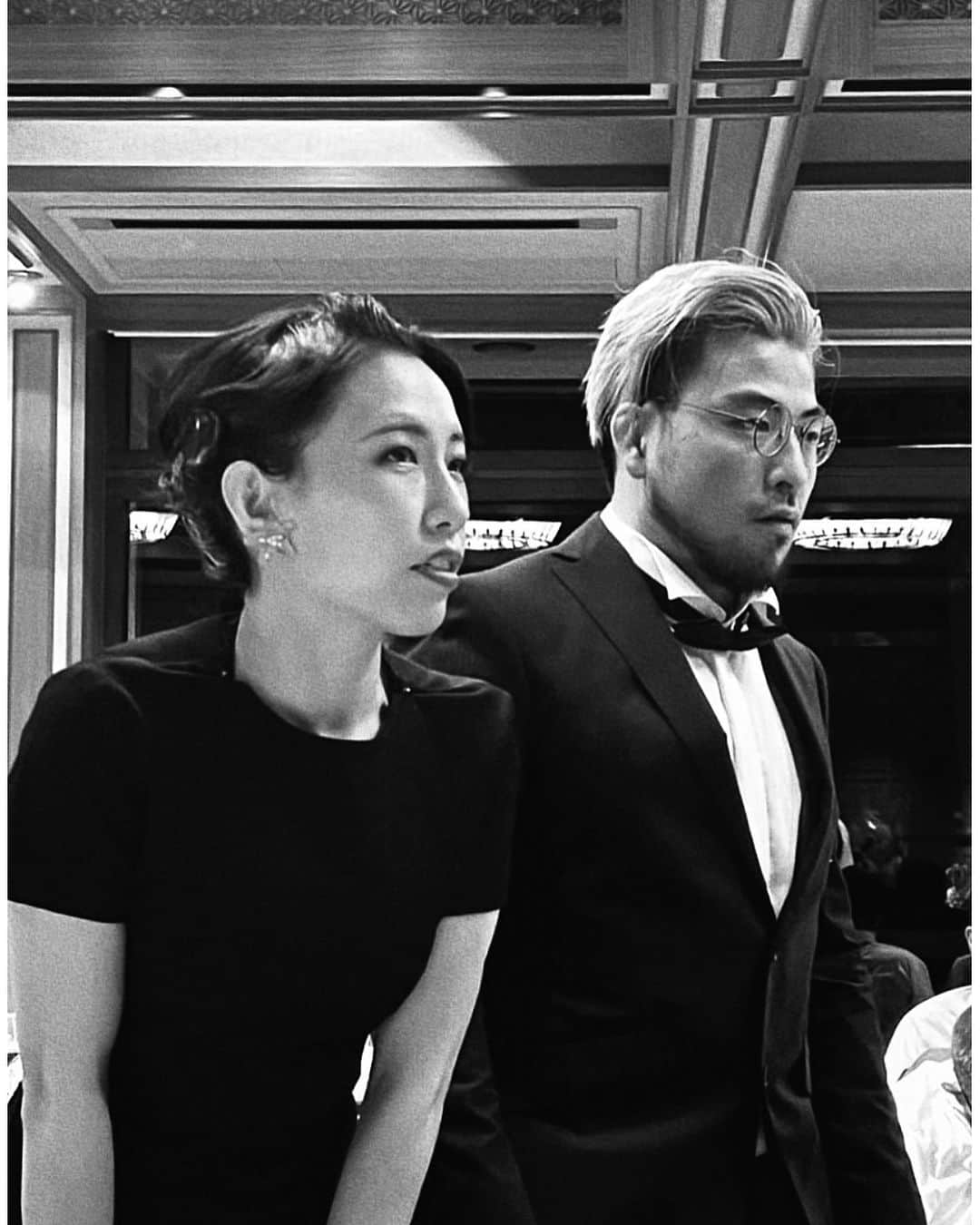 RIKAPEPEのインスタグラム：「女将です。  「柔術しかない僕のお嫁さんになってくれて有難う」  そんな真っ直ぐな言葉を贈ってくれた彼を信じて、5年が経ちました。  夫婦というか、戦友であり。 柔術のお師匠さんでもあります。  一般的ではない、不思議な関係なのですが。毎日楽しく生きさせて貰っています。感謝です☺️  よく、「女将さんは大変じゃない？」と聞かれますが、  「DEEP HALF CLUBがこれから成し遂げる事に、私の今までの経験値を全ベットするぞー🤩💰」  と過激に夢中になっているのは、 自分の方かもしれませんね（笑）  苦労さえもワクワク出来る事って、なかなか人生で出逢えないので。日々楽しませて貰っています。  これからも、道場を盛り上げながら、お弟子さん達の成長。 そして、アンダードッグの噛ませ犬が、 世界王者を倒す瞬間に立ち会えたら嬉しいです🥇😆 リアルなサンクチュアリみたいですね☺️  そんなパンク精神な夫婦ですが。 共々よろしくお願い致します🙇‍♀️  #結婚記念日  #夫婦」