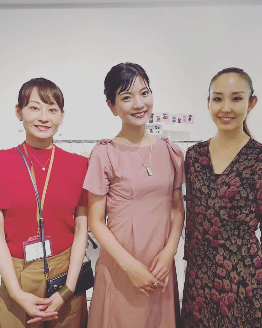 美蘭レンナさんのインスタグラム写真 - (美蘭レンナInstagram)「👘🪭🩰💃👘 . . . 7月8日第2回にちビューWS、無事に終了しました😊💓 ご参加くださった皆さま有難うございました❤️ 今回は、花組さんの「はいからさんが通る」の "大正浪漫恋歌"を振付し、お扇子を使って踊りました🪭🪭  初めてのお扇子さばきも 皆さんばっちりで踊ってくれました☺️  あとでWS見てくれてたイベントの方々から、 日舞もお扇子使いも始めての方ばかりですってお伝えしたら、 参加組の習得の速さにびっくりされてました😍😍　 うふふ☺️♡♡♡  ブランドさん達と、 色々お話出来てとても勉強になりましたし、 お会いできてとても嬉しかったです❤️  私も沢山可愛い商品をgetしました☺️☺️☺️  場所や日程はまだ決まっていないですが、 9月下旬の土日のどこかで第3回WS開催予定です😍✨✨  またぜひご参加頂けたら嬉しいです☺️☺️☺️ 幸せな時間をありがとうございました😊 . . . #日本舞踊#レビュー#宝塚 #ワークショップ#ws#バレエ#イベント #花組#はいからさんが通る」7月11日 17時54分 - renna_miran33