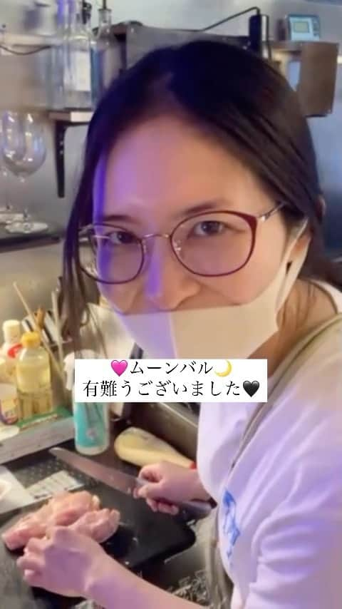 新宮里奈のインスタグラム：「遅くなりましたが  2023年6月24日、25日に行った ムーンバル🌙イベント💖 大盛況にて終わりました🤗  これは仕込みの日。  また会える日まで♡♡♡  #ムーンバル #新宮里奈」