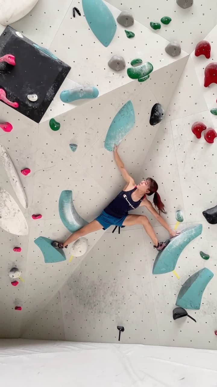 大田理裟のインスタグラム：「ミラノに着いて、クライミングも日常も楽しんでます🇮🇹🩷  #climbing #bouldering #sportclimbing #lead #スポーツクライミング #クライミング #ボルダリング #champion #BeYourOwnChampion #championjp #wisechalk #milano #italy」