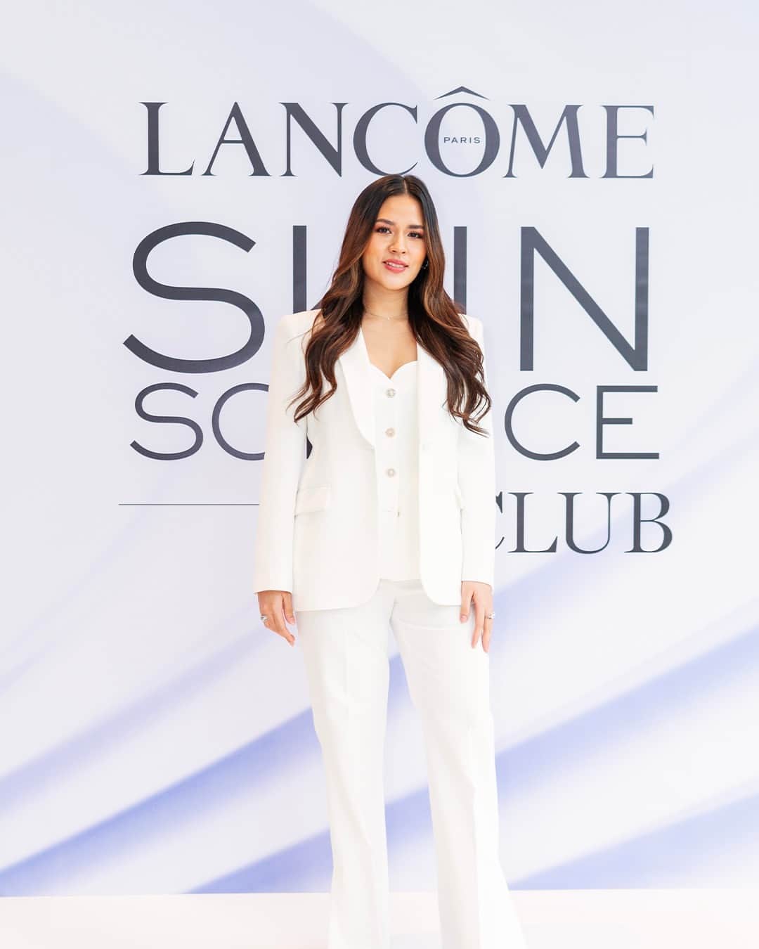 Lancôme Officialさんのインスタグラム写真 - (Lancôme OfficialInstagram)「To celebrate the launch of the new Rénergie H.P.N. 300-Peptide Cream, Lancôme hosted its first-ever ASEAN Skin Science Club event in Kuala Lumpur. Friends of the House visited from Singapore, Thailand, Indonesia and Vietnam to partake in this unique educational event to highlight Lancôme’s commitment to science and technology. Joined by Lancôme’s very own skincare experts from Paris and Tokyo, attendees had the chance to experience firsthand demonstration of Lancôme’s advanced beauty tech diagnosis, services, and products. #Lancome #HPN300Peptide #Skincare #SkinScienceClub」7月11日 18時06分 - lancomeofficial