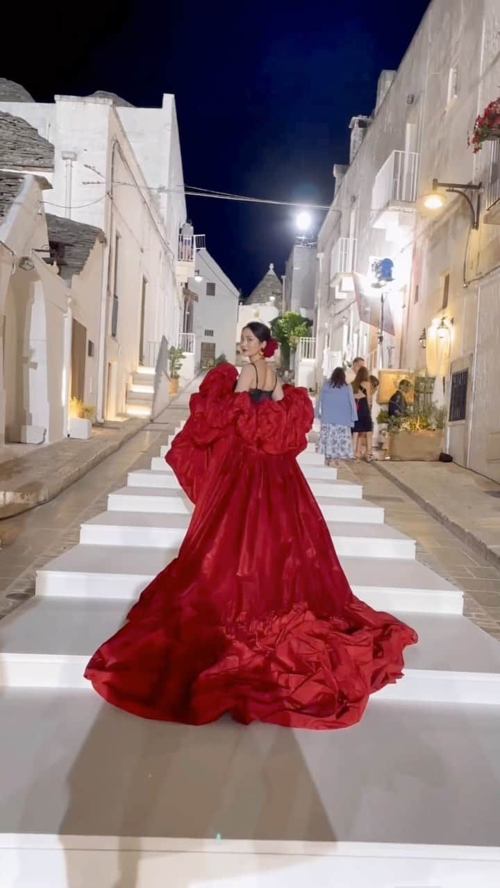 平田りえのインスタグラム：「@dolcegabbana  Alta Moda🌹」