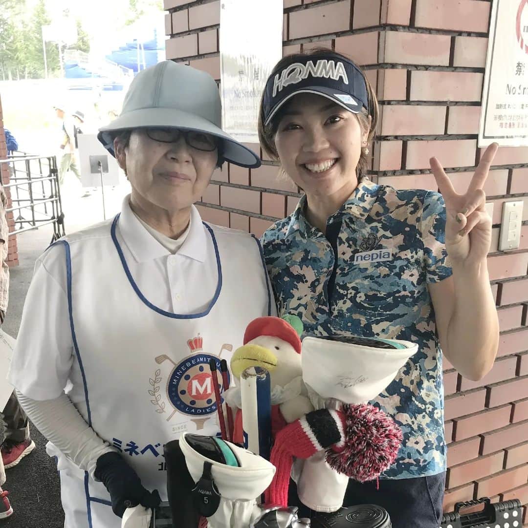 葭葉ルミのインスタグラム：「🍵 また来年も🔥山下さんと４日間戦えて楽しかったです！お世話になりました🙇‍♂️  北海道まで柴山選手が応援にきてくれました⚽💙同じアスリートとして情報交換できたし現地応援してくれて嬉しかったです！！今度はわたしが行きます！！ れなも毎日帯同応援してくれて毎晩笑顔にしてくれました😍ありがとう💗💗💗お互い良い練習ができたので、後半戦楽しみです！次は楽天で会えるね💞🎉😆💐🐷」