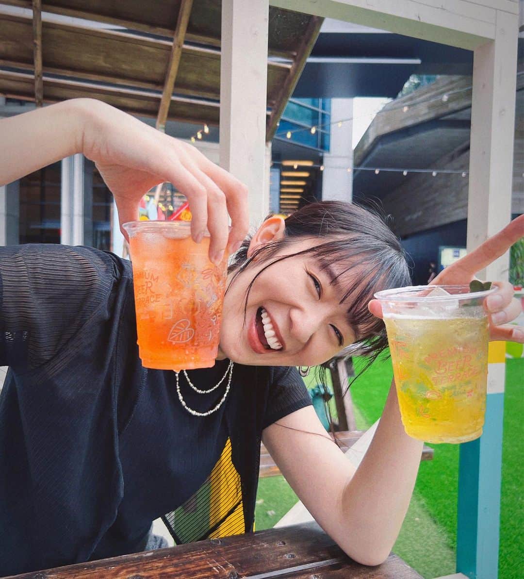 廣岡聖のインスタグラム：「. 二子玉プレミアムビアテラスでおしゃれなお酒たちとアジアンフード🫶🏻真夏にビールは最高だ！！！ 109シネマズで映画見てビアガーデンで締めるって言う日を次は過ごしたい🍺  #プレミアムビアテラス #二子玉川 #ビアガーデン #アジアンフード @premium_beer_terrace2023」
