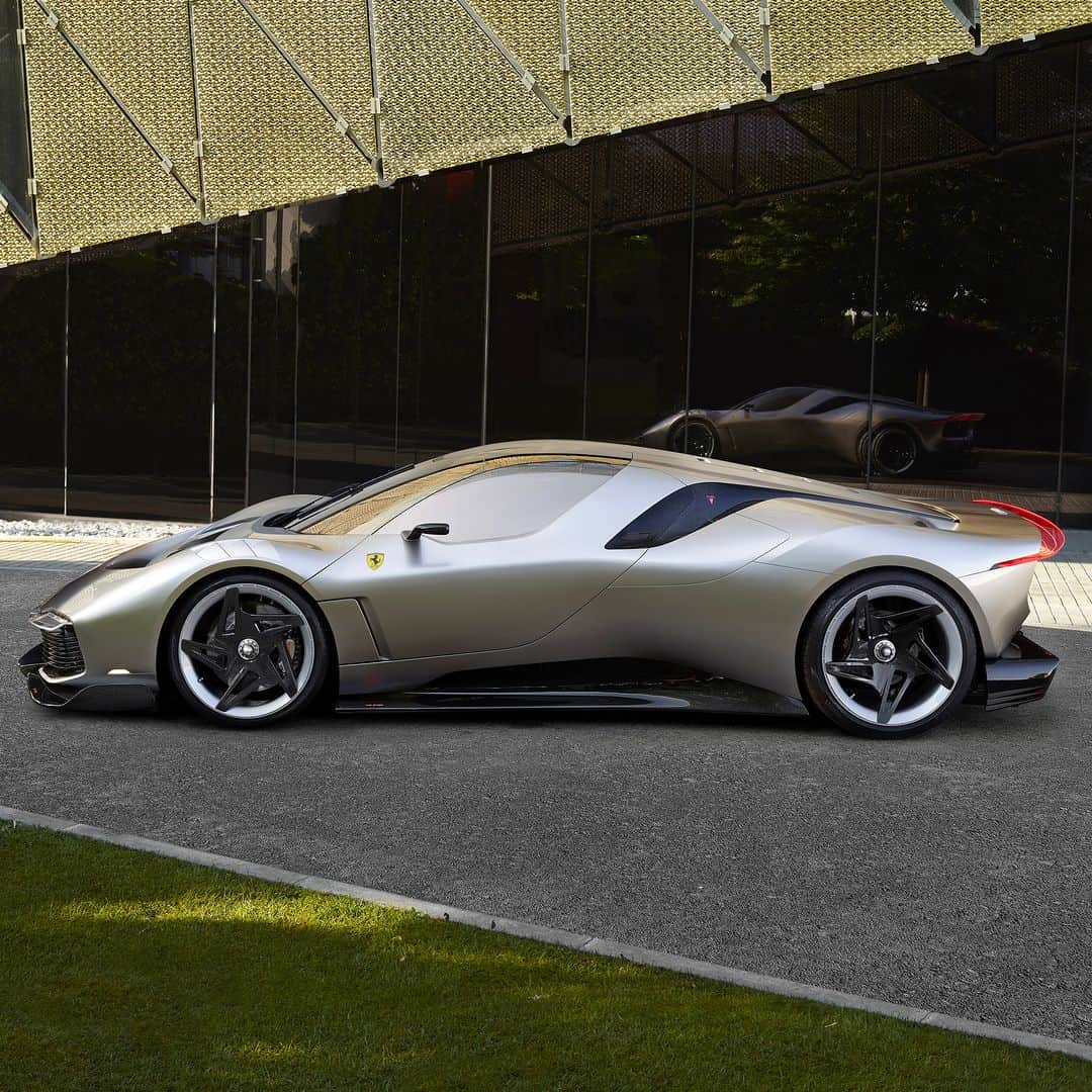 フェラーリさんのインスタグラム写真 - (フェラーリInstagram)「Meet the Ferrari KC23, the encapsulation of a vision that goes beyond limits.  Designed for non-competitive track use, it showcases ground-breaking aerodynamics, motorised vents, and an imposing rear wing.  This #FerrariOneOff unique model, based on the triumphant Ferrari 488 GT3 Evo 2020, can be configured for two uses; this reveals its elegance and formal purity on the one hand, and its signature Ferrari sporty racing character on the other.  The design philosophy integrates glass surfaces seamlessly with the bodywork, enhancing the aesthetic appeal and creating a clearly aeronautics-derived dome effect.  With its monolithic beauty and captivating Gold Mercury livery, the #FerrariKC23 is a one-of-a-kind masterpiece that embodies the essence of exclusivity. #Ferrari」7月11日 18時55分 - ferrari