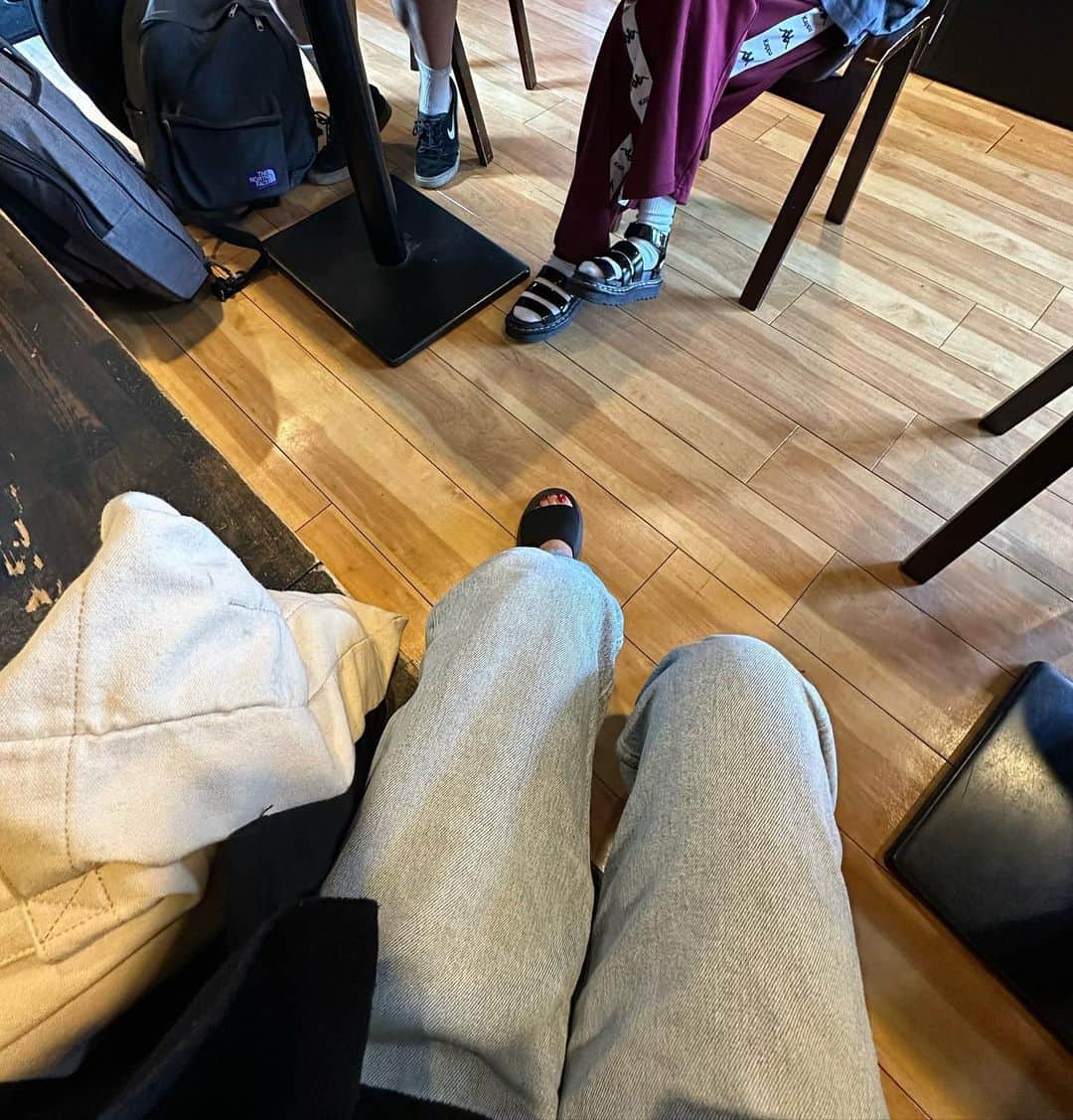 JYONGRIのインスタグラム：「ライブリハ終了、仕上がってます。 お待ちしてます✌️  2023.07.16 SUN @southswellcafe  JYONGRI LIVE “UNSCHEDULED”  チケット予約方法： jyongribooking@gmail.com 件名:【ライブ予約】 本文: ①お名前（カタカナフルネーム） ②ご人数 上記を明記頂きご送信ください。 （プロフィールのemailボタンをクリック✉︎）」