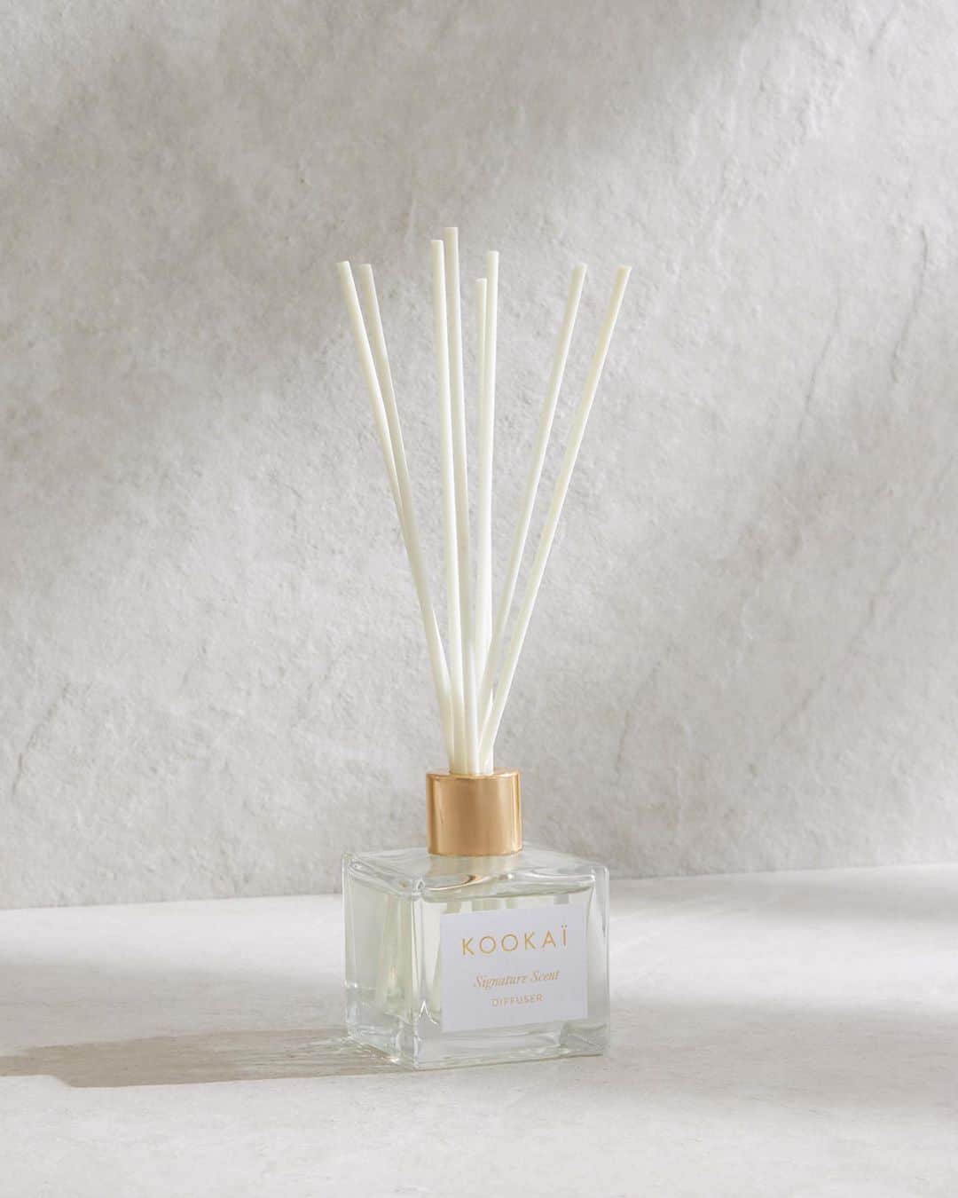 KOOKAI のインスタグラム：「KOOKAÏ’s Signature Scent •• Shop the diffuser online and in boutiques now #kookai」