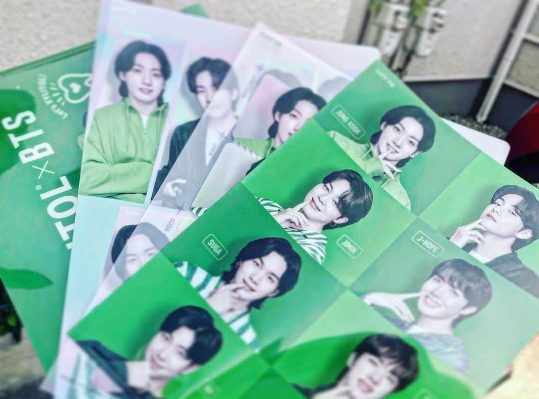潮崎豪のインスタグラム：「. 今日のアミ活。 5店舗回ってコンプリート🫰  #アミ活 #BTS_XYLITOL #AXIZ #noah_ghc」