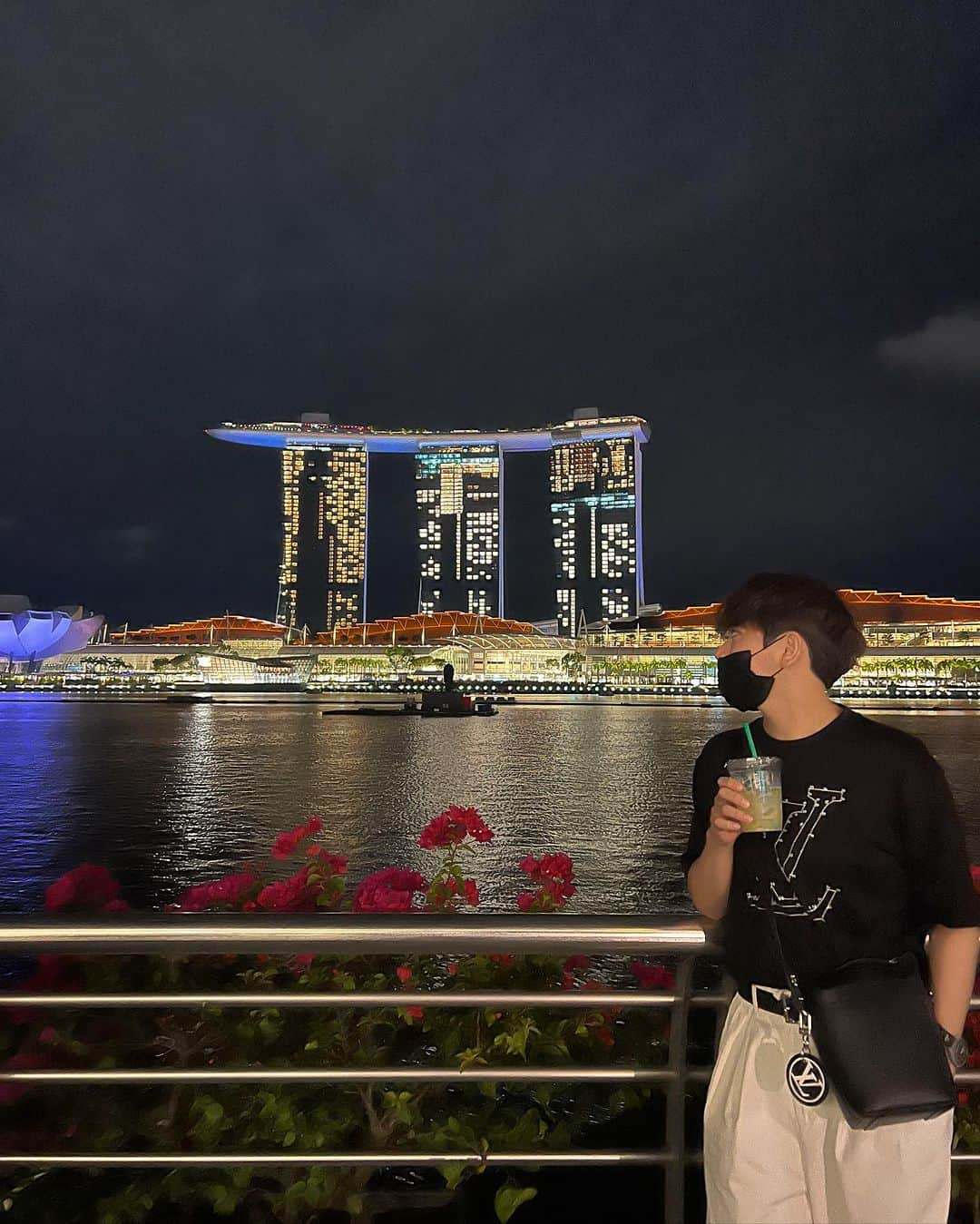 クォン・スンイルさんのインスタグラム写真 - (クォン・スンイルInstagram)「#Merlion 🧜‍♂️🦁 #MerlionPark 🇸🇬 #Singapore」7月11日 19時36分 - urbankwon