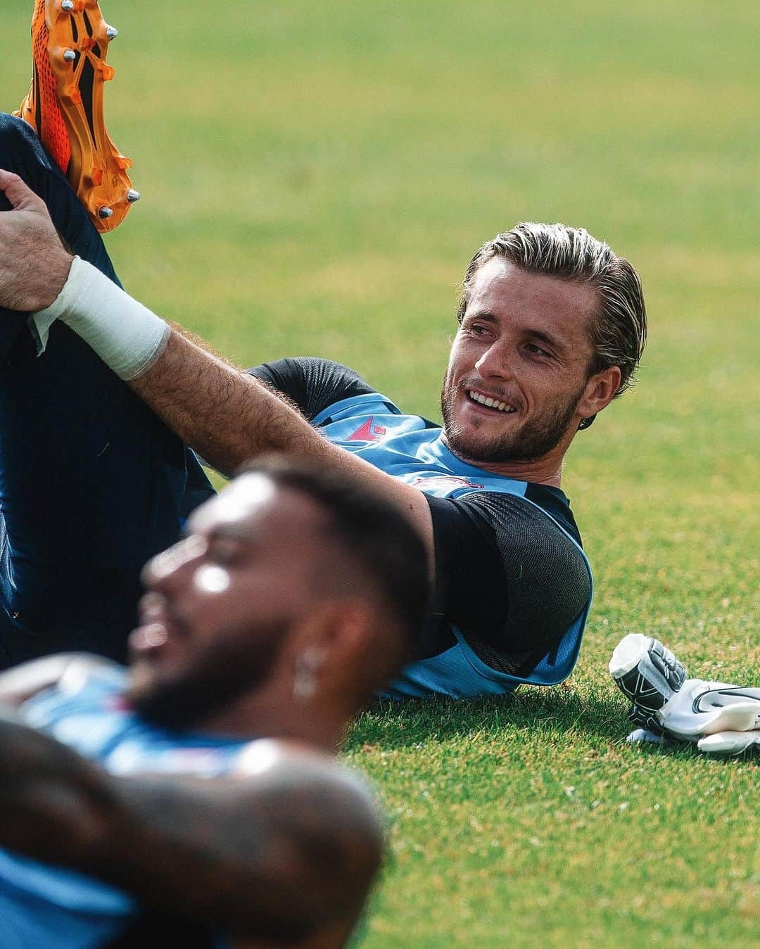 レバンテUDのインスタグラム：「Mucho trabajo sin perder la 🙂  #PreSeason23 #LevanteUD • @grupomarcosautomocion @macron @sesderma @baleariaferry @amstel_es @cocacola_esp」