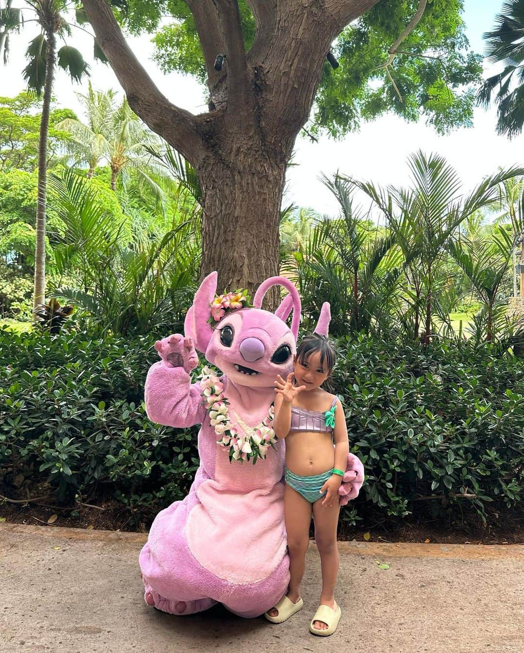 孫きょうさんのインスタグラム写真 - (孫きょうInstagram)「aulani meet&greet🐻🐭❤️  マカヒキの写真が入りきらないからまた別で😂」7月11日 20時15分 - sonkyou1013