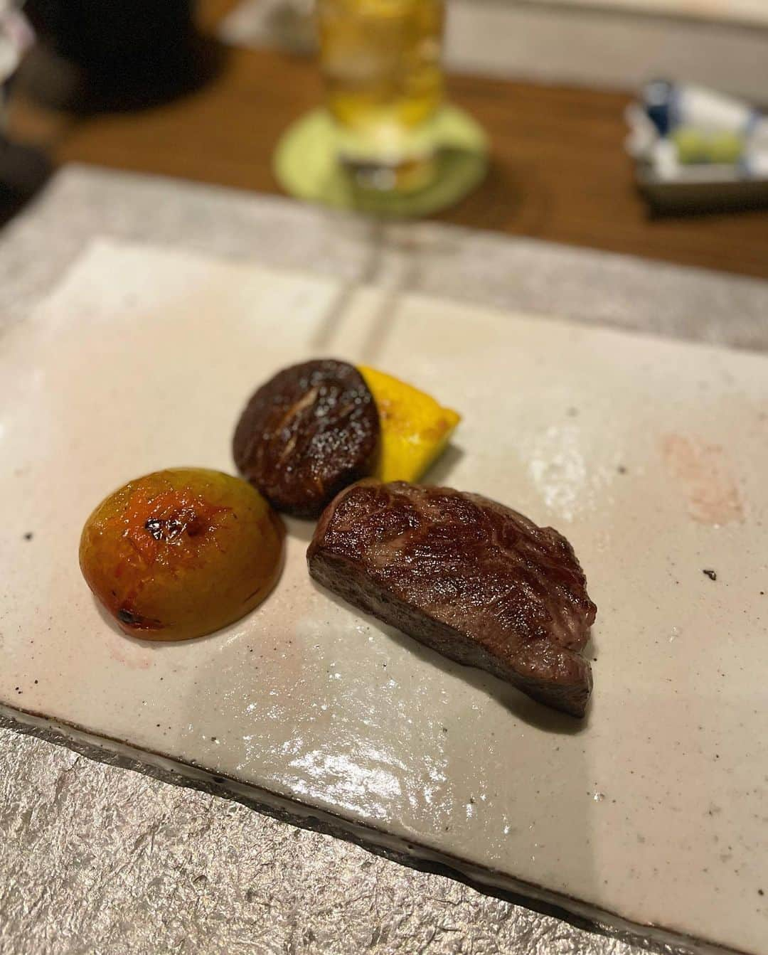 越馬千春さんのインスタグラム写真 - (越馬千春Instagram)「. 疲れた時は温泉に行こう♨️と夫と決めてます🙋  @fufu_kawaguchiko のお料理は本当に美味しくて コースメニューが変わる度に行きたい✨❣️  息子達もキッズメニューに大興奮でした👦🏻👦🏻🩵 #男の子ママ#👩🏻#ママライフ#ママ#育児日記#年子育児#年子兄弟#年子兄弟#4歳男の子#2歳男の子 #chiharukoshiba_trip #子連れ旅行#ふふ河口湖#富士山#河口湖#山のは#chiharukoshiba_restaurant」7月11日 20時21分 - chiharukoshiba