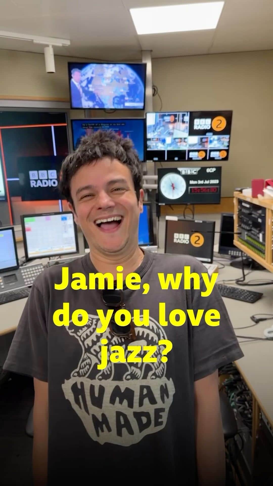 ジェイミー・カラムのインスタグラム：「Why is Jazz so great? 🧐  Check out our Jazz season on BBC Sounds now! 🎧」