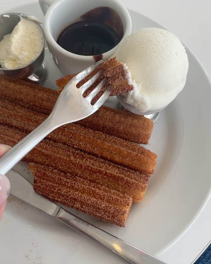 AMOのグルメインスタ