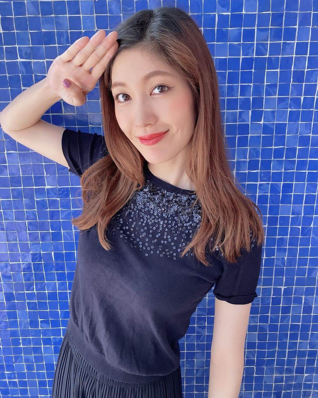 石田真以のインスタグラム：「根拠のない自信だけ持って出かける🫡 バカだと笑われても構わない笑  安全なところで時間だけ過ぎるのが 1番納得できない✌️  #nagoyacolorlove #NCL #ishidamai #石田真以」