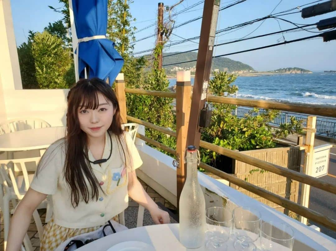 佐久間彩加さんのインスタグラム写真 - (佐久間彩加Instagram)「鎌倉と葉山に行きました～⚓ 昨日はちょっとカジュアルに… イエローベースのお洋服で🧡 家族で美味しいお寿司を食べて 楽しい１日となりました🍣  @shopcider @shopcider_ip  #ショップサイダー #サイダー #shopcider #cider #佐久間彩加 #singersongwriter #artist #model #streetfashion #鎌倉 #葉山 #kamakura #hayama」7月11日 21時03分 - ayaka.daze