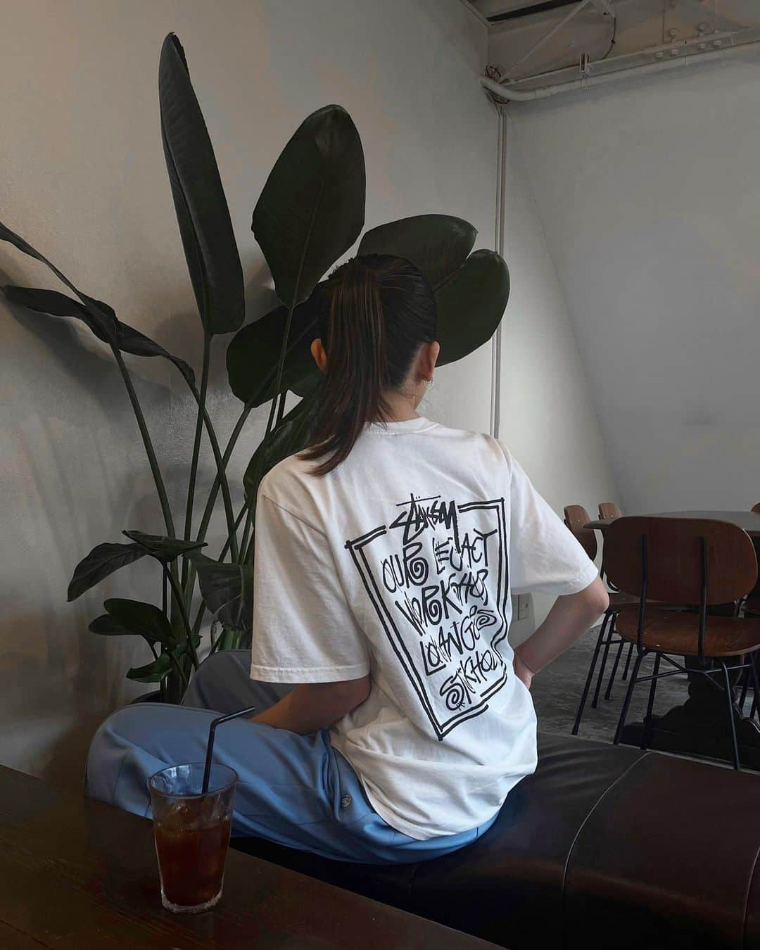 近藤沙良のインスタグラム：「休憩が必要🍨  #kyotocafe #kyotocoffee #stussy #stüssy #stussywomen #wyw #streetfashion  #休日カフェ 休日コーデ #休日の過ごし方 #京都カフェ #京都おすすめカフェ #カメコーヒー  #夫婦の時間 #夫婦の休日 #夏服 #夏コーデ」