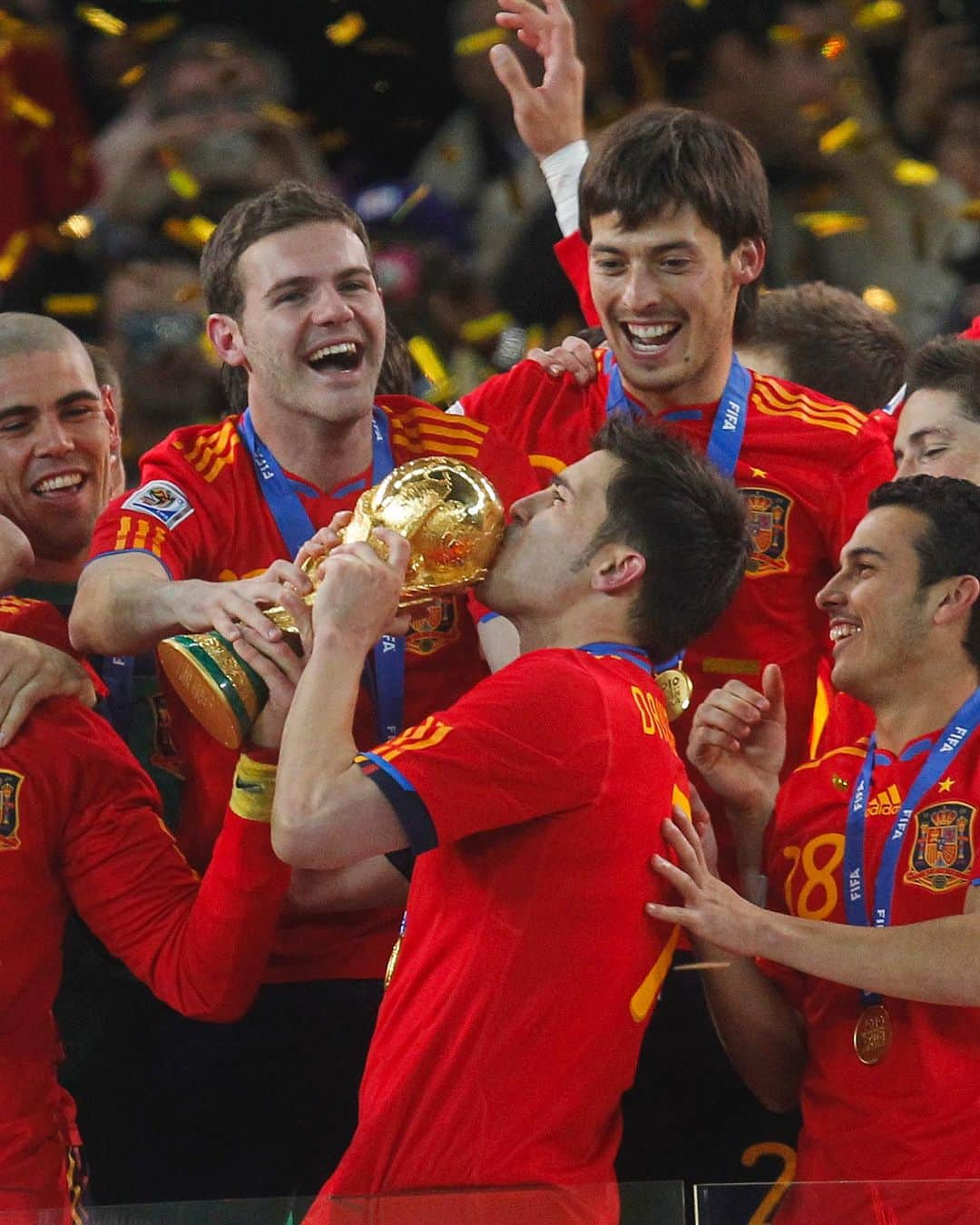 ダビド・ビジャのインスタグラム：「11.07.2010 🇪🇸⚽️🏆 #campeonesdelmundo」