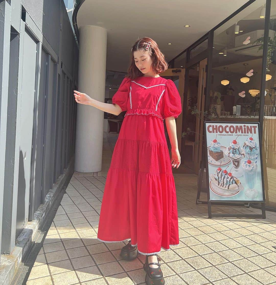 月足天音のインスタグラム：「今発売中のzipperに掲載させて頂いています！  #dearsisterhood のお洋服可愛すぎる  #zipper #PR」