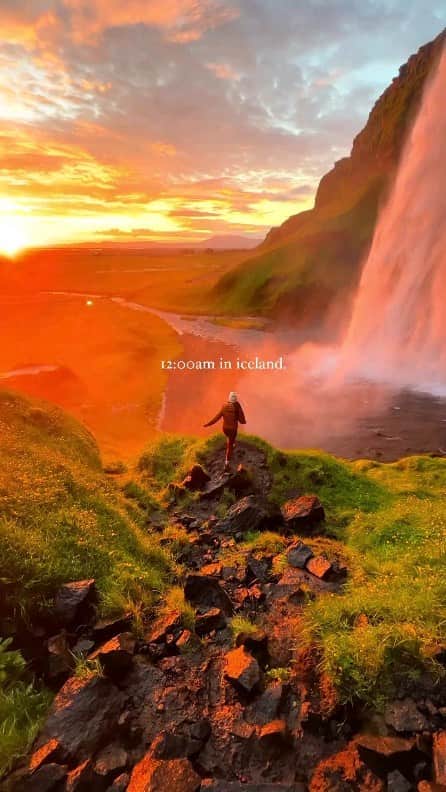Padgramのインスタグラム：「Witnessing the midnight sun in Iceland was a magical experience 💫  Credits 🎥@meghanorourkee - #pgdaily #pgstar#pgcounty #icelandtravel #planetgo#planet #planetearth #amazing #awesome #nature #iceland #summer #waterfall #icelandtrip #iceland🇮🇸」