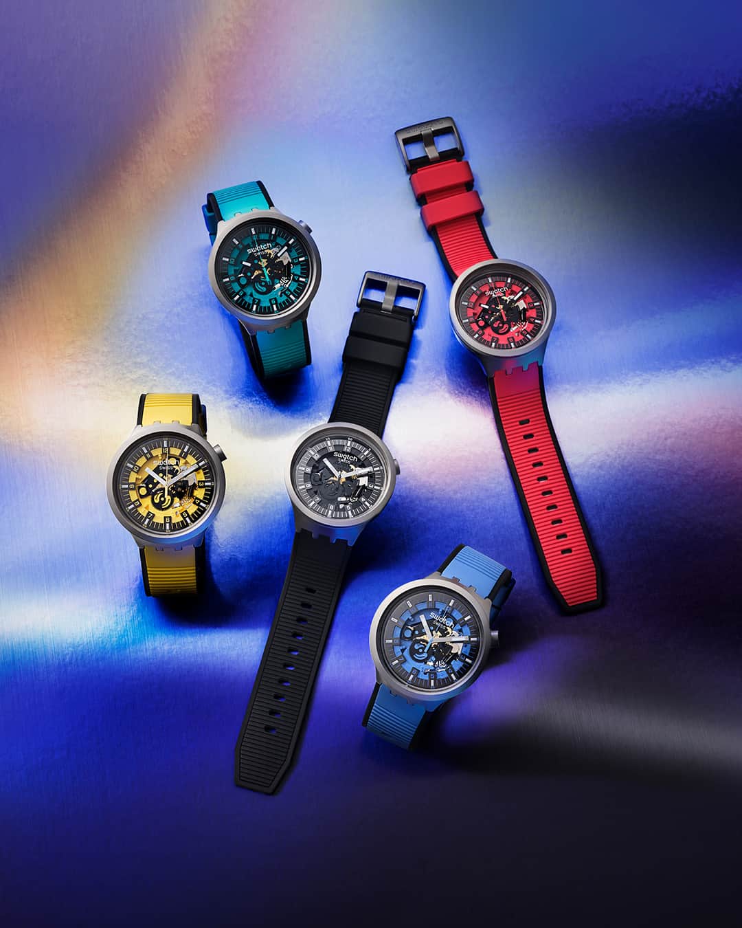 Swatchのインスタグラム：「Five captivating colors and a combination of BIOCERAMIC and stainless steel for a watch that's as unique as you are #SwatchBIGBOLDIRONY」