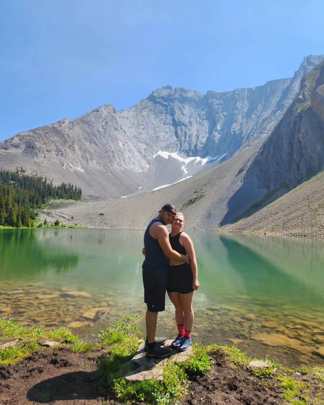 ヘイリー・ベルさんのインスタグラム写真 - (ヘイリー・ベルInstagram)「Adventuring with my man 💕」7月11日 21時59分 - hayleighbell