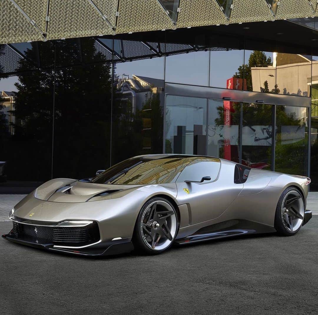 Ferrari USAさんのインスタグラム写真 - (Ferrari USAInstagram)「Meet the Ferrari KC23, the encapsulation of a vision that goes beyond limits.⁣  ⁣ Designed for non-competitive track use, it showcases ground-breaking aerodynamics, motorized vents, and an imposing rear wing.⁣  ⁣ This #FerrariOneOff unique model, based on the triumphant Ferrari 488 GT3 Evo 2020, can be configured for two uses; this reveals its elegance and formal purity on the one hand, and its signature Ferrari sporty racing character on the other.⁣  ⁣ The design philosophy integrates glass surfaces seamlessly with the bodywork, enhancing the aesthetic appeal and creating a clearly aeronautics-derived dome effect.⁣  ⁣ With its monolithic beauty and captivating Gold Mercury livery, the #FerrariKC23 is a one-of-a-kind masterpiece that embodies the essence of exclusivity.⁣  ⁣ #Ferrari」7月11日 22時10分 - ferrariusa