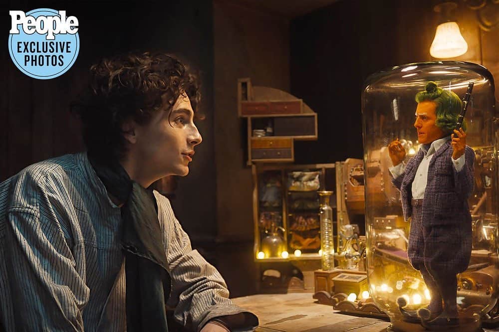 People Magazineさんのインスタグラム写真 - (People MagazineInstagram)「Timothée Chalamet is making Willy Wonka his own, and we're here for it. 🍫  PEOPLE has exclusive photos from the upcoming big-screen musical Wonka, set to his theaters this December and starring Chalamet as the singing-and-dancing titular chocolatier. Head to the link in bio to read our exclusive interview with director and co-writer Paul King. | 📷: Jaap Buittendijk/Warner Bros.」7月11日 22時27分 - people