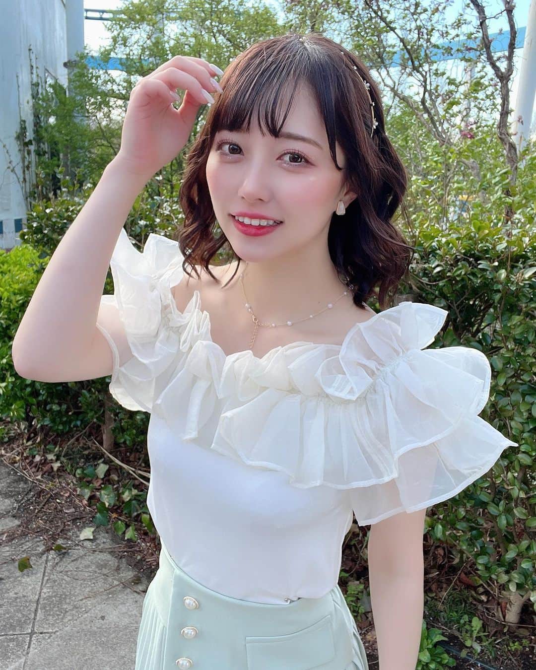 保科凜のインスタグラム：「こういうりんもすき？？  ・ ・   #idol  #japaneseidol  #girl  #selfie  #like  #followme #fashion  #niceclaup  #instagram   #アイドル #ジャムズ #保科凜 #アイドルヘア  #那須ハイランドパーク」