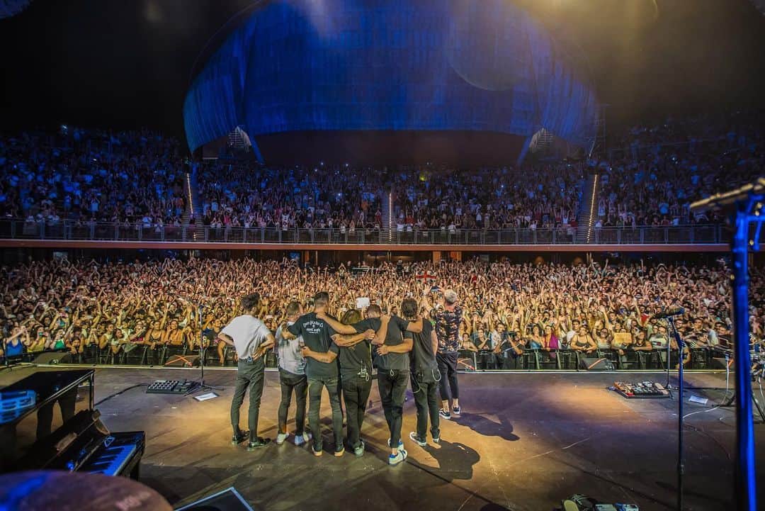 OneRepublicさんのインスタグラム写真 - (OneRepublicInstagram)「What can we say about Rome? Tonight was UNREAL! We will be back as soon as we can!」7月12日 8時49分 - onerepublic