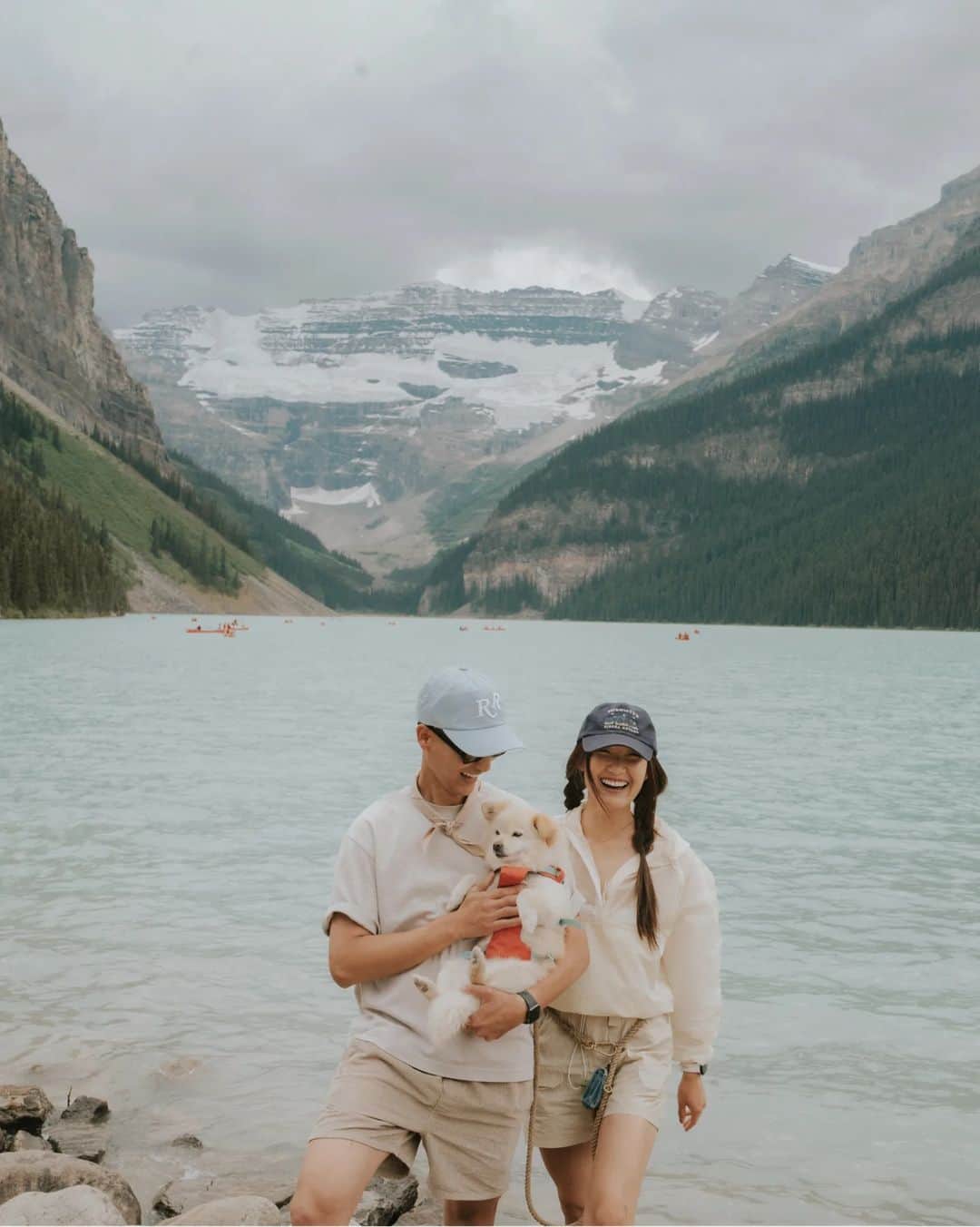 W E Y L I Eのインスタグラム：「Wah mentioned wanting to do a roadtrip to Canada back in 2020. At the time, we just finished our roadtrip to Colorado and had the roadtrip itch. We kept saying we would do it soon and how much we wanted to bring all 3 dogs with us.  We got busy, kept pushing it back, and before we knew it...time flew right past us. It will always be a regret that we did not take this trip sooner because we know Michi and Money would've loved it. While we brought them along on many road trips, when they crossed the rainbow bridge a few months ago, we kept feeling like no amount of trips would've been enough. The memory of them continues to live on with us every single day and especially on every trip.   We keep polaroids of them in our Land Cruiser as a way to continue to bring them along with us. We know Navi misses them a lot too. She has her bursts of happiness, but nothing compares to the joy she felt when her sisters were on the trails right beside her. I think it will take some more time before we all get used to this, but in the meantime, we're happy to make new memories in new places together ❤️」