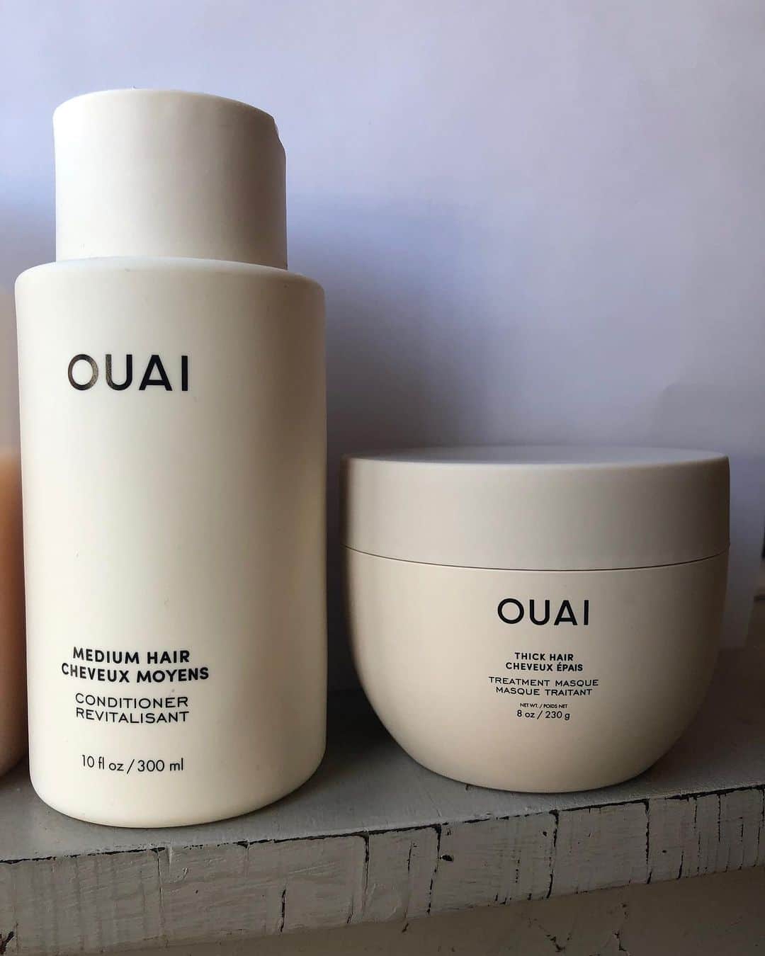 JEN ATKINのインスタグラム：「happy amazon prime day to those who celebrate🧴 link in my bio to get 20% off @theouai favorites today and tmrw!!」