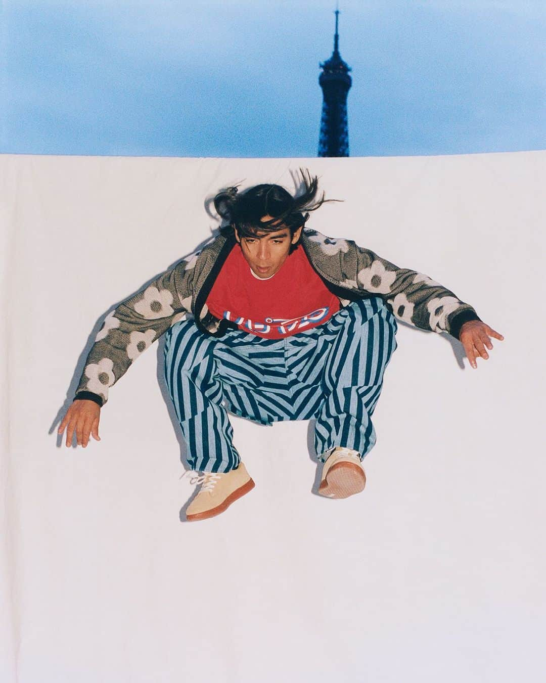 ケンゾーさんのインスタグラム写真 - (ケンゾーInstagram)「Reach new heights with @nigo‘s new KENZO pre-fall 2023 collection, where retro vibes meet modern needs.」7月12日 1時38分 - kenzo