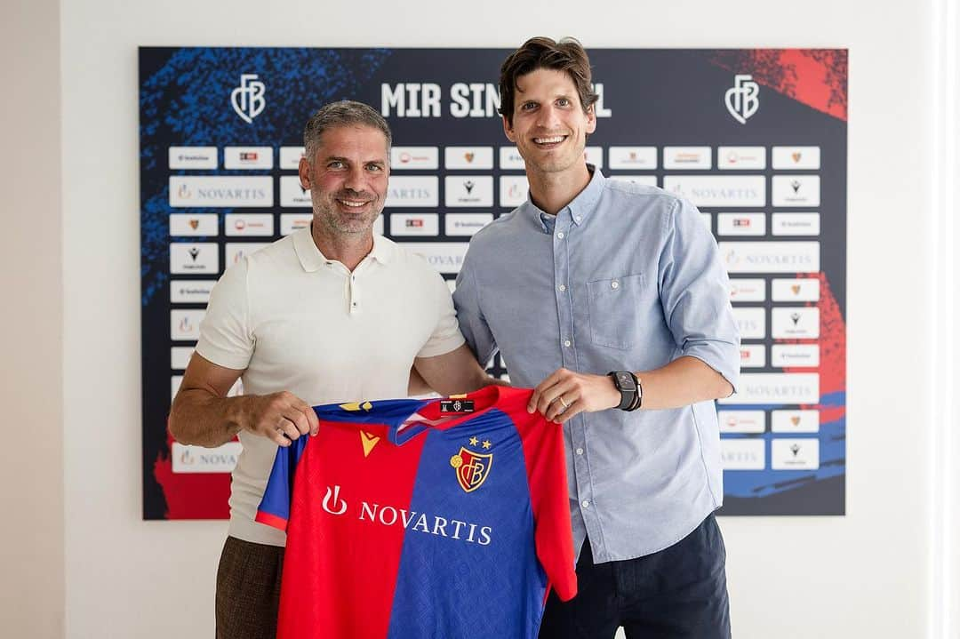 ティム・クローゼさんのインスタグラム写真 - (ティム・クローゼInstagram)「Delighted to sign for a new role at  @fcbasel1893 🔥   Can’t wait to help the young players to develop on and off the pitch and see them become the next generation of pros🫡  Es freut mi riisig bim @fcbasel1893 dörfe inere neue Rolle z unterschriebe 🔥  Kas kuum erwarte the junge Spieler uff und näbem Platz z helfe, damit Sie sich in die nöchsti Generation vo Profis könne entwiggle 🫡  #tk #instakräss #mirsinbasel #u21」7月12日 1時54分 - timm_klose_gt