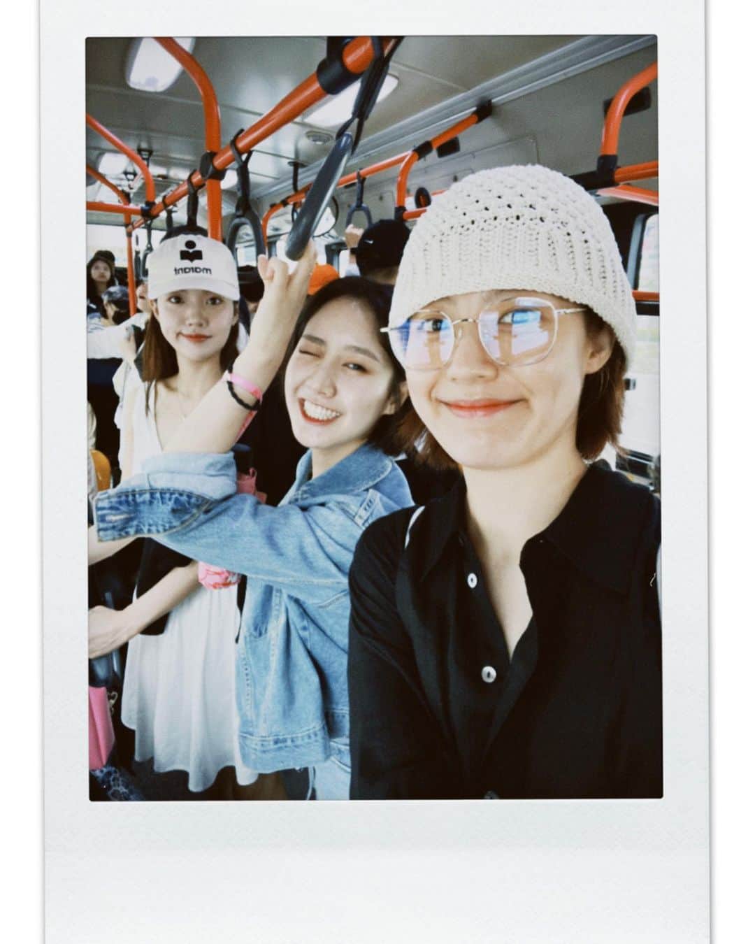 ユンソのインスタグラム：「노는게 제일죠와🐧」