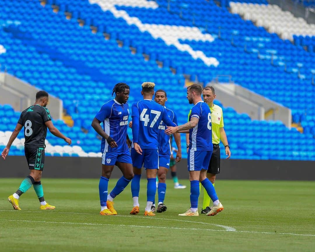 カラム・ロビンソンさんのインスタグラム写真 - (カラム・ロビンソンInstagram)「Happy to be back on the scoresheet again ⚽️💙 #CardiffCity #PreSeason」7月12日 2時15分 - callumrobinson7