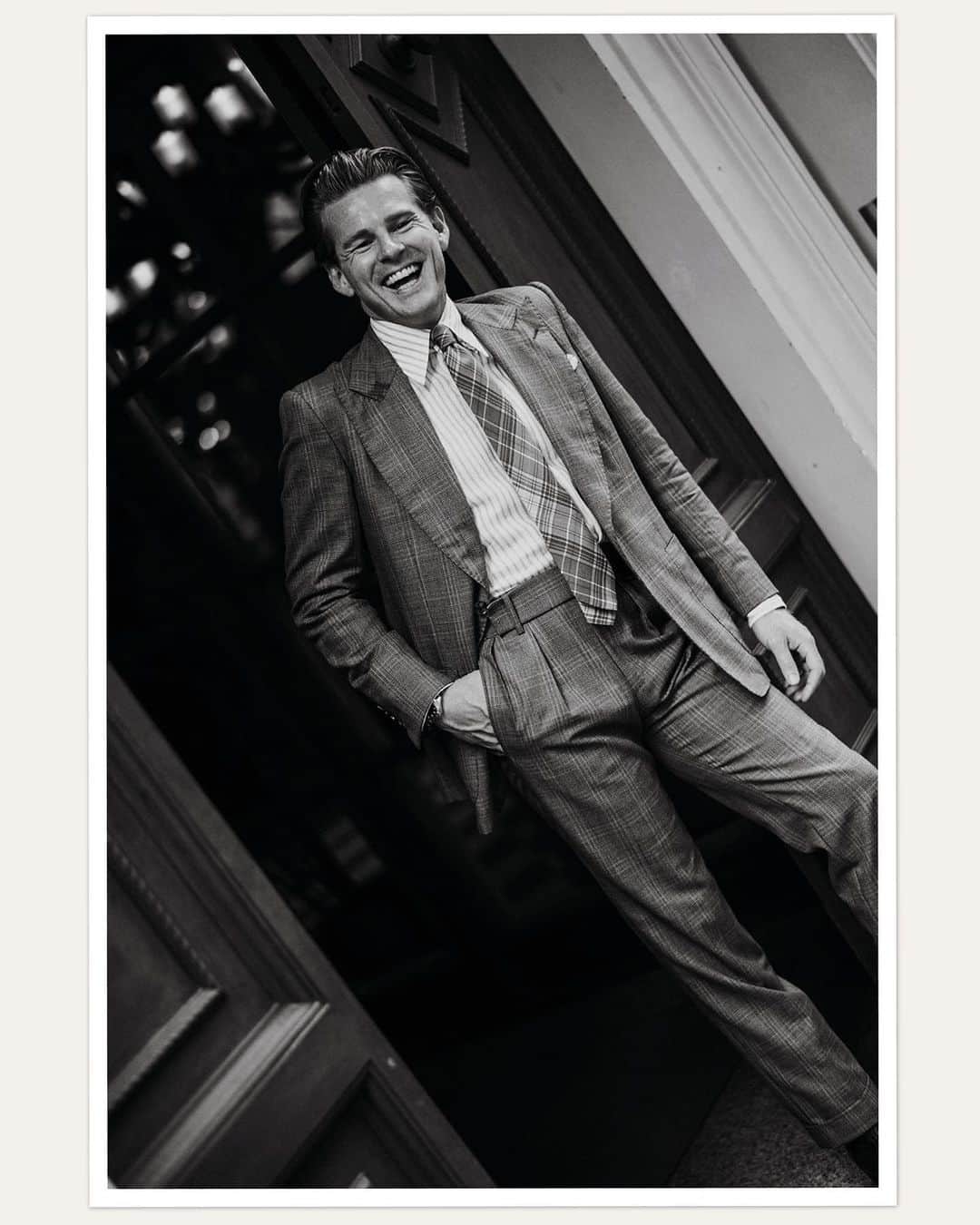 エドワード セクストンさんのインスタグラム写真 - (エドワード セクストンInstagram)「A throwback to #PittiUomo. @therake’s @brandonhinton_jpeg wearing #EdwardSexton in Florence, photographed by @jeroennoordzijphotography. ⁠ ⁠ #edwardsexton #therakemagazine #therake #florence #savilerow #menswear #london #tailoring #sartorial⁠」7月12日 2時30分 - edwardsexton