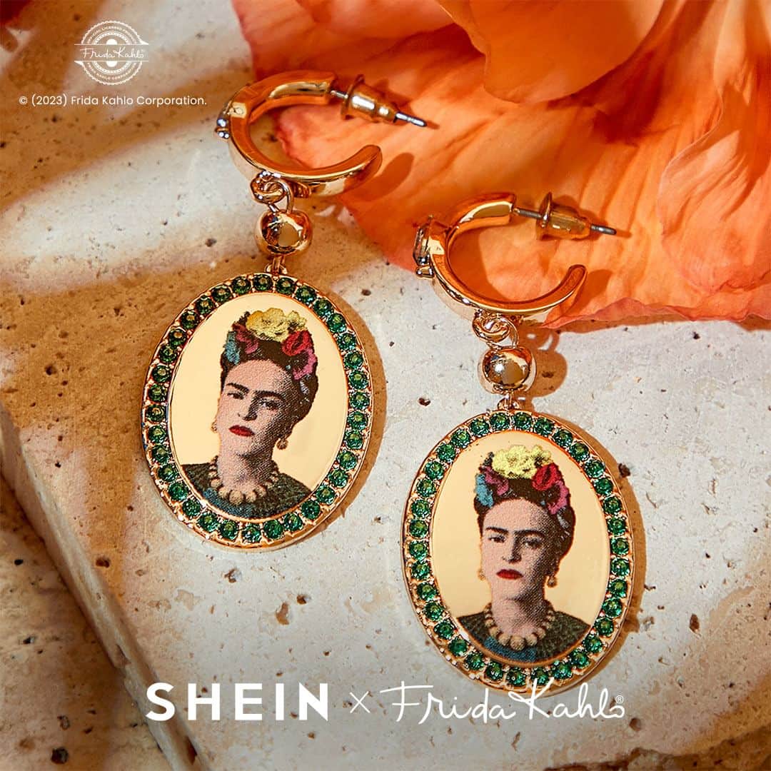SHEINのインスタグラム：「Timeless flowers to embellish your looks! Add a special touch to your style with the SHEIN x Frida Kahlo accessories, pieces that capture the iconic symbols of Frida's art 🌹🎨  🔎16378712 16239317 18349704 16239336 16239344 18349665 18349694  #SHEIN #SHEINforAll #SHEINstyle #fashion #chic #saveinstyle」