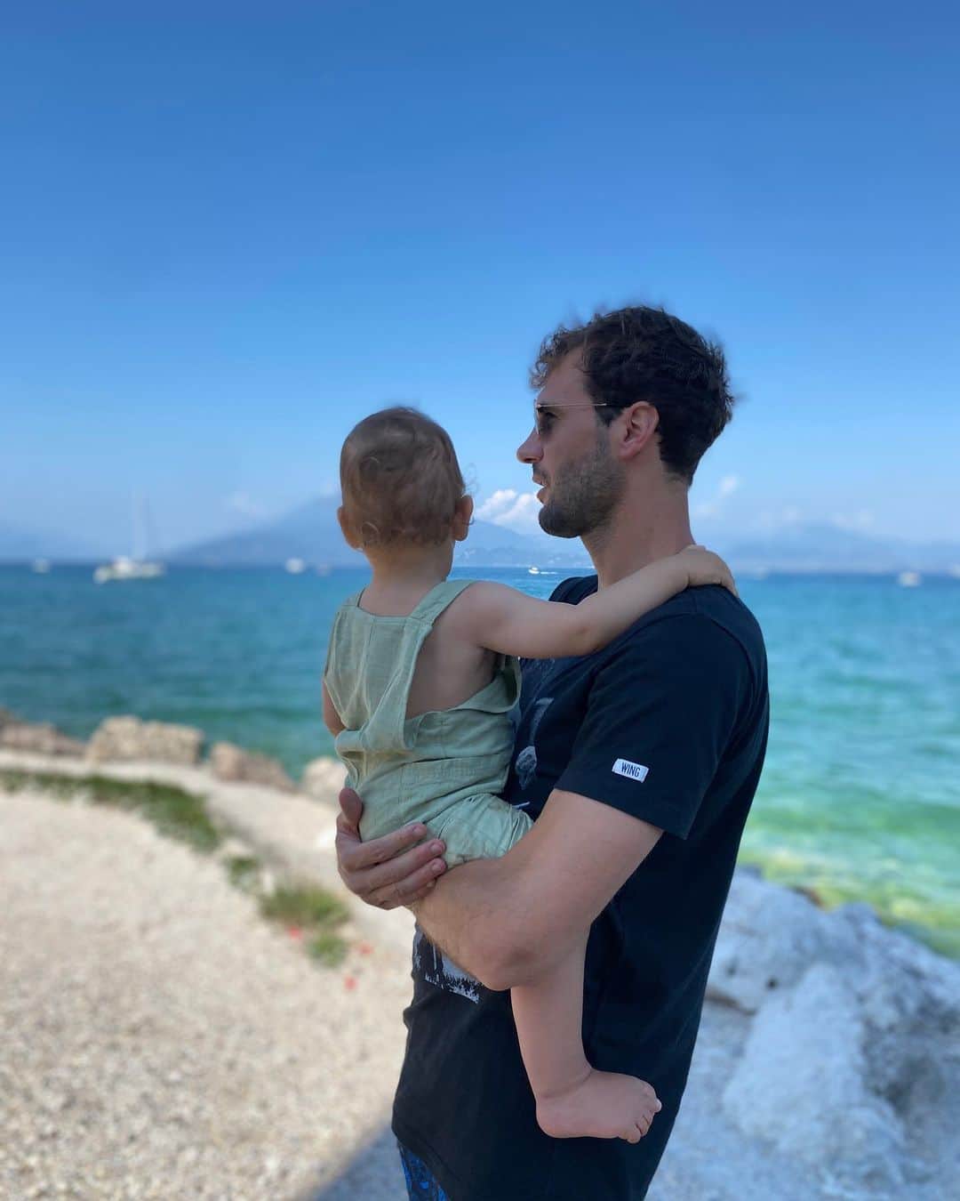 フランコ・バスケスのインスタグラム：「💙」