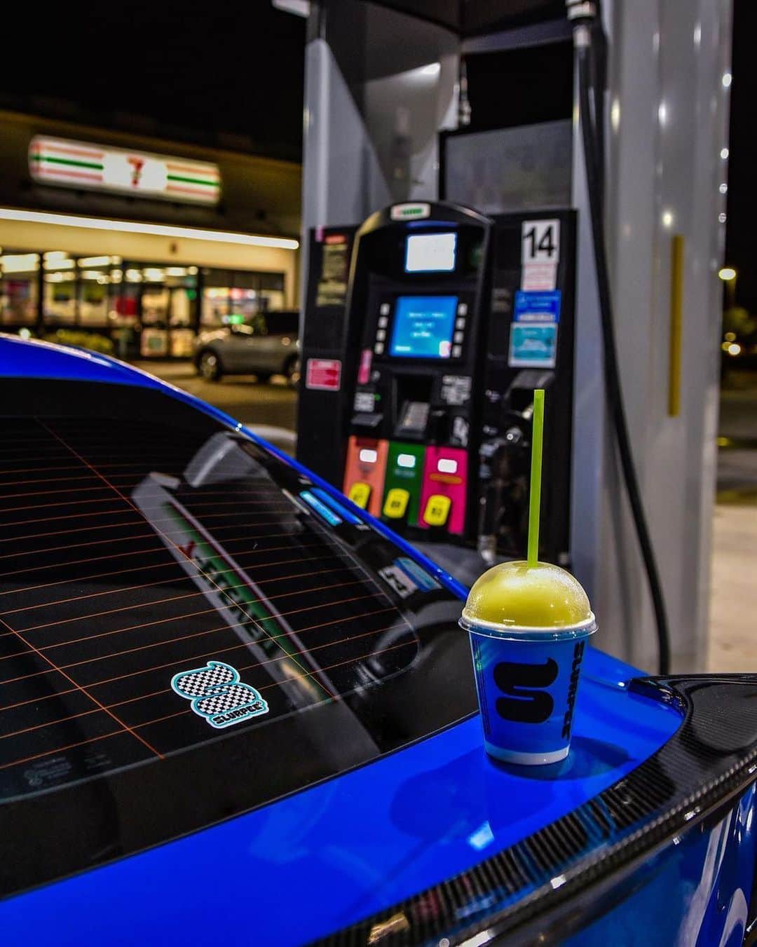 7-Eleven USAのインスタグラム：「It's national #SlurpeeDay and u know what that means 😏 go get that free Slurpee and tag me in ur pics tonight! #CarsOf7Eleven   📸 @sachiko_zav」
