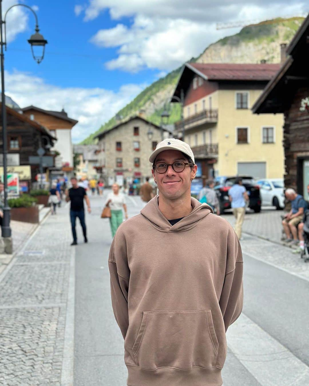 ブランドン・アルメイダのインスタグラム：「Livigno pt1 📍」