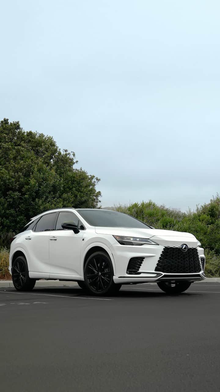 Lexus USAのインスタグラム：「See, hear and feel the luxury of a Lexus, at the Golden Opportunity Sales Event. Now through September 5.   * * * Dramatization」