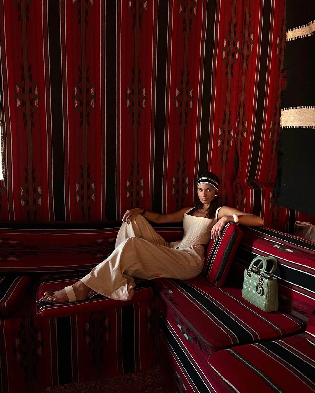 Zina Charkopliaのインスタグラム：「Jordan looks (unpublished) #jordan #travel #looks #style #fashion」