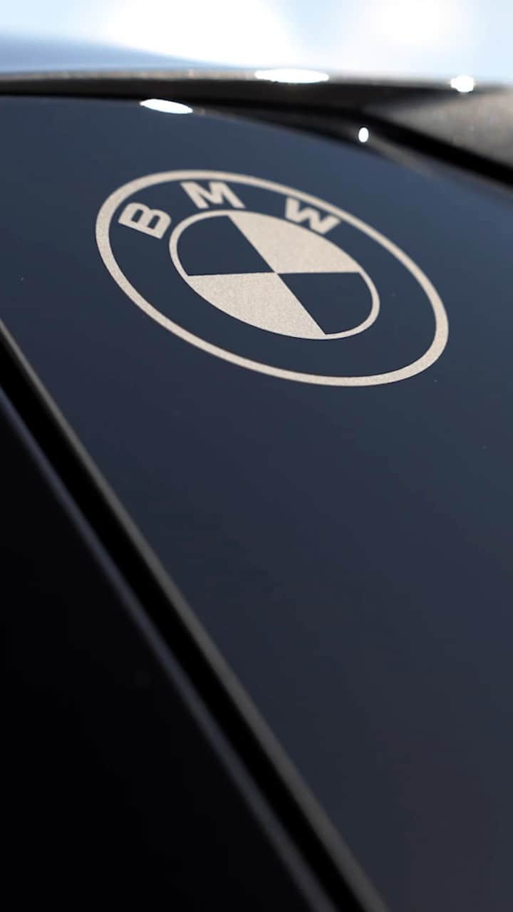 BMWのインスタグラム：「Precision in motion 🏁🖤  The BMW XM . #BMWXM #BMW #BMWM #MHybrid #MPower __ BMW XM : Combined fuel consumption, weighted: 1.6–1.4 l/100 km. Combined power consumption, weighted: 35.8–32.9 kWh/100 km. Combined CO2 emissions, weighted: 36–32 g/km. All data according to WLTP. Further info: www.bmw.com/disclaimer」