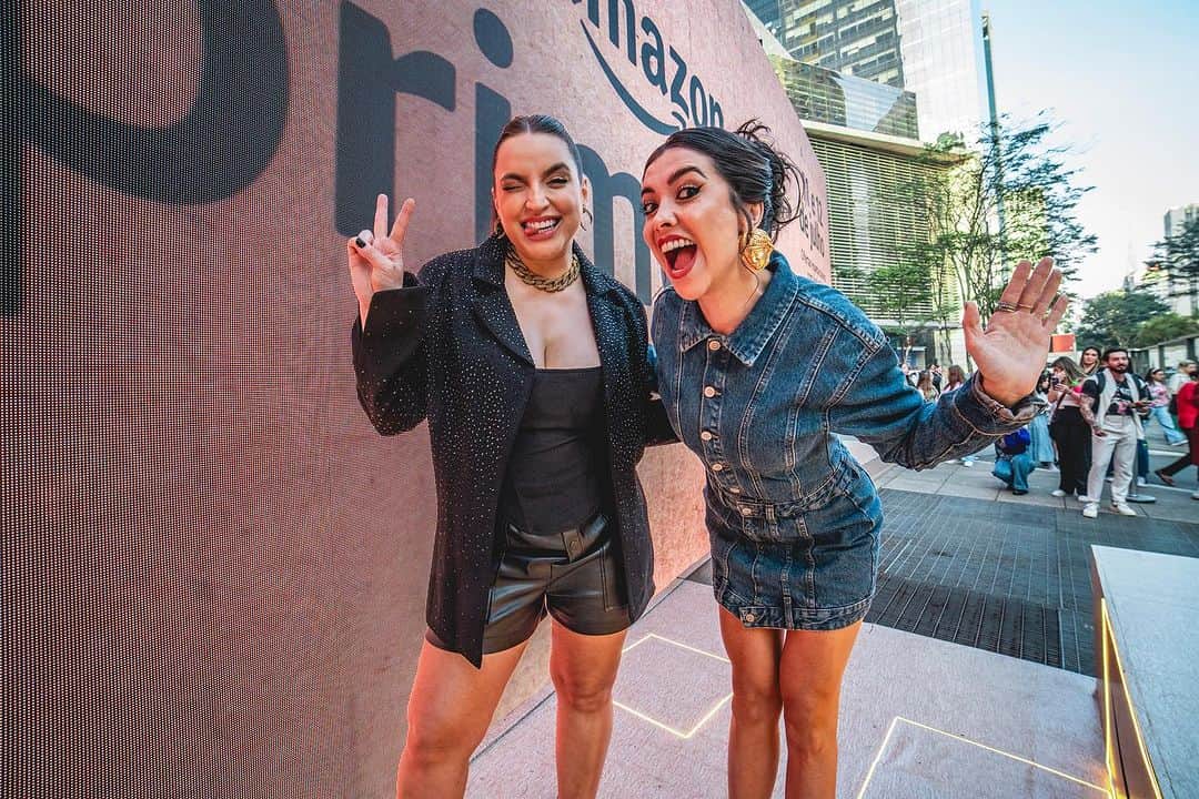Bruna Unzuetaさんのインスタグラム写真 - (Bruna UnzuetaInstagram)「UHUUUL! ❤️🥳 Já chegamos aqui no Amazon Prime Day Estúdio. A @amazonbrasil parou a Av. Paulista com uma caixa gigante e já já o SHOW VAI COMEÇAR. Está tudo simplesmente INCRÍVEL gente, estou chocadaaa! #PrimeDay #publi」7月12日 6時52分 - boounzueta