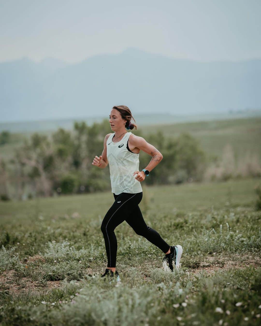 ASICS Americaさんのインスタグラム写真 - (ASICS AmericaInstagram)「A little look back at our early June trip to📍Boulder, Colorado with some of our ASICS Athletes to test out the new GEL-KAYANO® 30 sneaker. ✨  The GEL-KAYANO® 30 👟 is on sale now. Tap to shop.  📸: @l_nemeroff」7月12日 7時35分 - asics